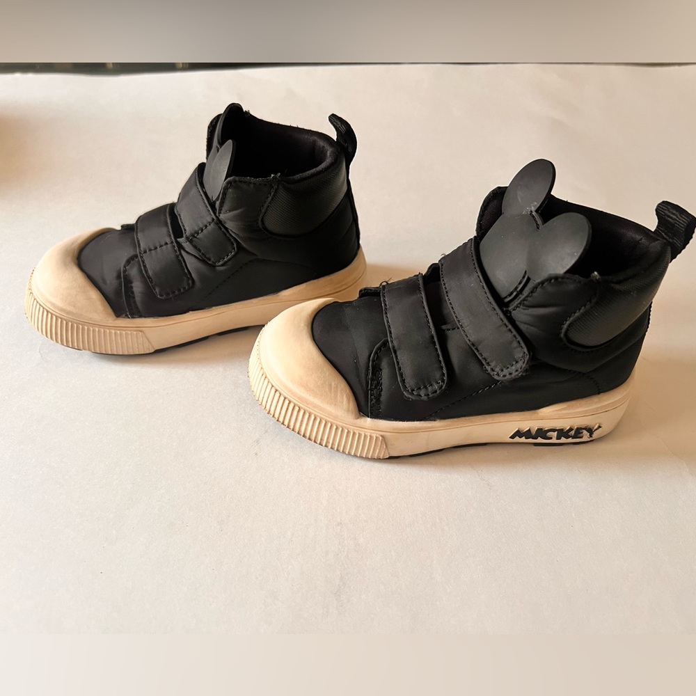 Zara Kids Mickey Mouse Disney Basketball Shoes NWT